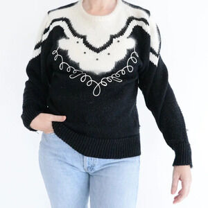 Vintage 90's Black & Cream Knit w/ Pearls CrewNeck Sweater